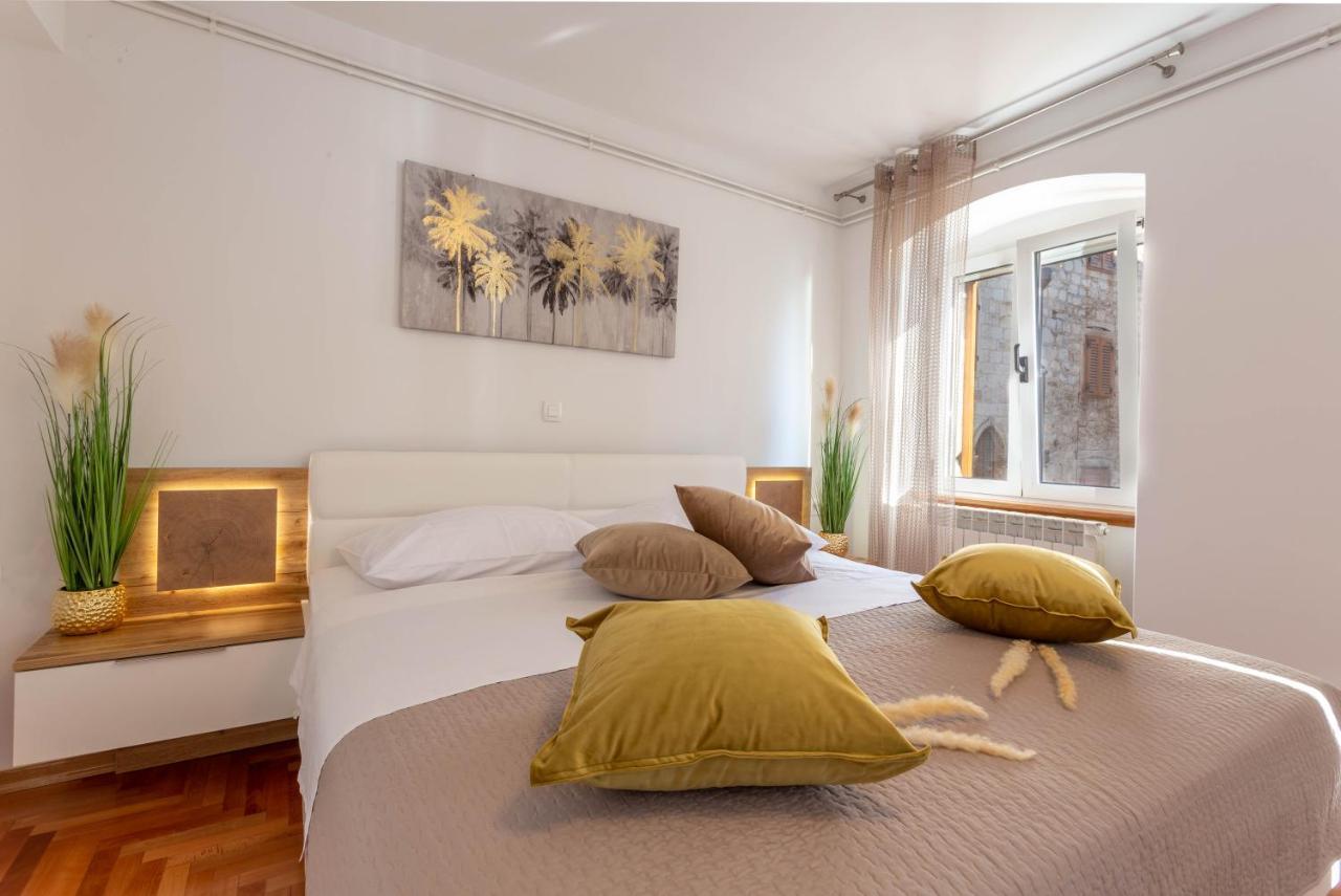 Deluxe Dreamy Room In The Center Of Hvar With Sea View Hvar Town Extérieur photo