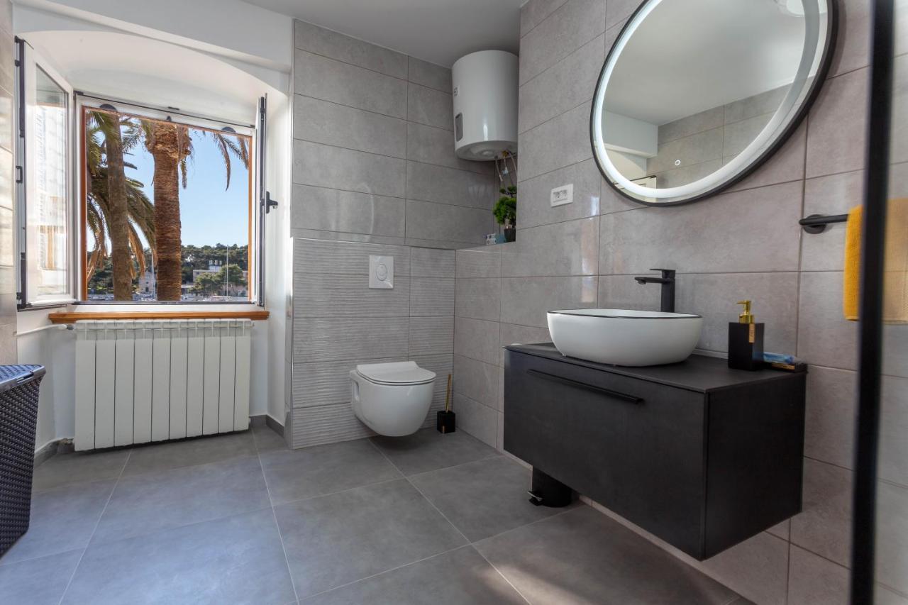 Deluxe Dreamy Room In The Center Of Hvar With Sea View Hvar Town Extérieur photo